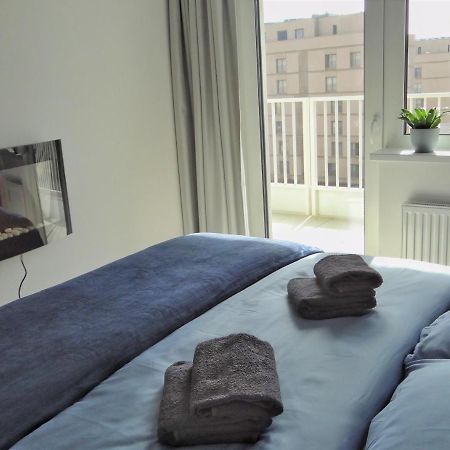 Top Urban Apartment - Free Parking, Green Energy, Modern Style Pressburg Exterior foto