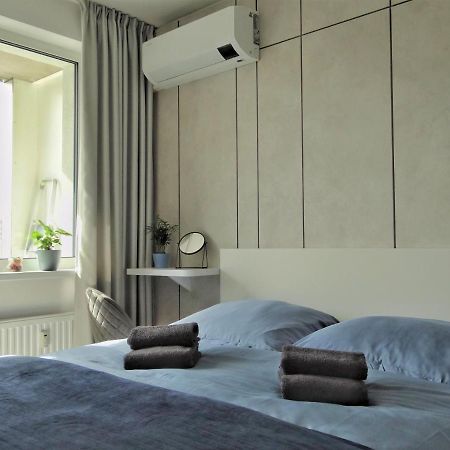 Top Urban Apartment - Free Parking, Green Energy, Modern Style Pressburg Exterior foto