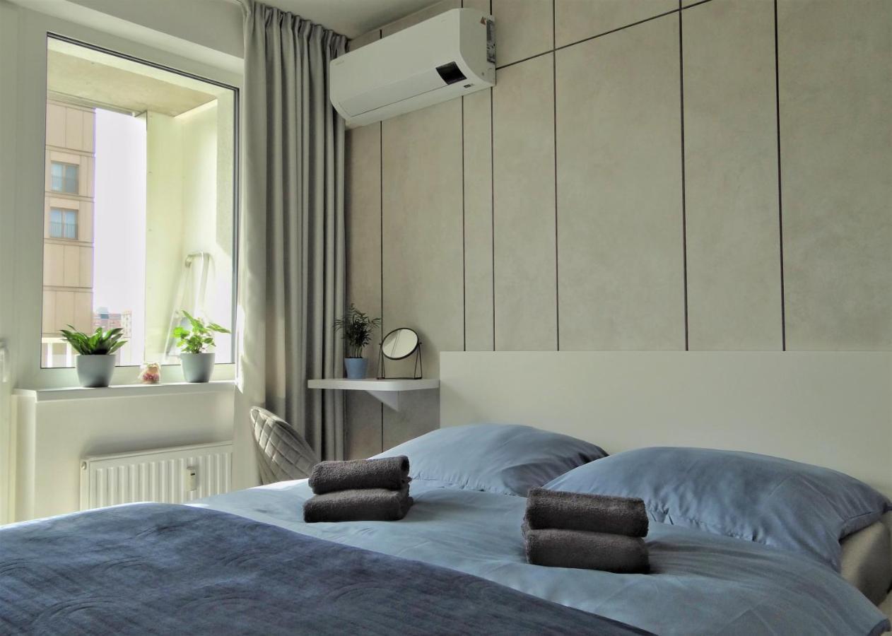 Top Urban Apartment - Free Parking, Green Energy, Modern Style Pressburg Exterior foto