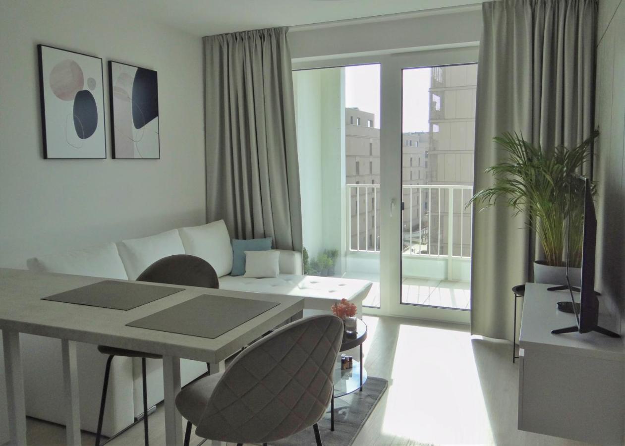 Top Urban Apartment - Free Parking, Green Energy, Modern Style Pressburg Exterior foto
